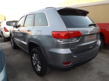 للبيع جيب Grand Cherokee 2015