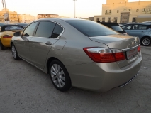 للبيع هوندا Accord 2014