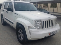 للبيع جيب Grand Cherokee 2010