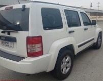 للبيع جيب Grand Cherokee 2010