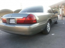 للبيع فورد Grand Marquis 2004