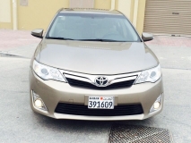 للبيع تويوتا camry 2014