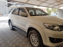 للبيع تويوتا Fortuner 2014