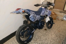 للبيع دراجات نارية Yamaha 2000 3