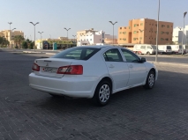 للبيع متسوبيشي Galant 2011