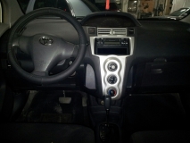 للبيع تويوتا Yaris 2006