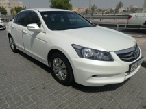 للبيع هوندا Accord 1012