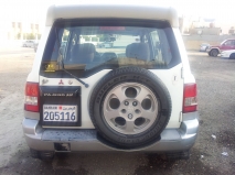 للبيع متسوبيشي Pajero 2002