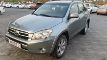 للبيع تويوتا RAV4 2008