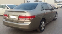 للبيع هوندا Accord 2005