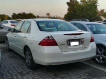 للبيع هوندا Accord 2006