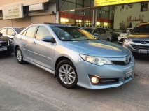 للبيع تويوتا camry 2012