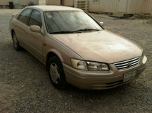 للبيع تويوتا camry 2001