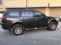 للبيع متسوبيشي Pajero 2010