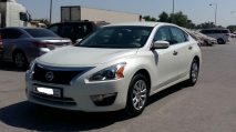 للبيع نيسان Altima 2015