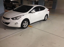 للبيع هونداي Elantra 2012