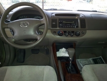 للبيع تويوتا camry 2004