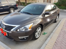 للبيع نيسان Altima 2013