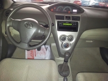 للبيع تويوتا Yaris 2010