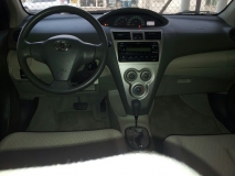 للبيع تويوتا Yaris 2010