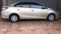 للبيع تويوتا Yaris 2014