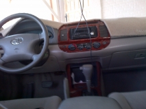 للبيع تويوتا camry 2004