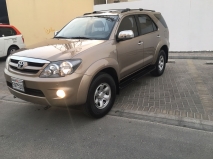 للبيع تويوتا Fortuner 2008