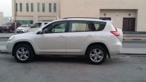 للبيع تويوتا RAV4 2011