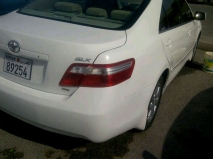 للبيع تويوتا camry 2008