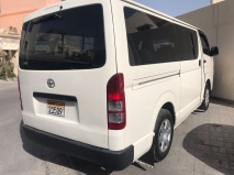 للبيع تويوتا Hiace 2011