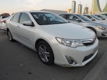 للبيع تويوتا camry 2015