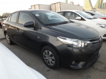 للبيع تويوتا Yaris 2015