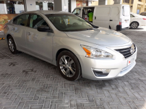 للبيع نيسان Altima 2013