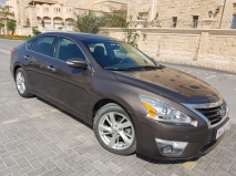 للبيع نيسان Altima 2013