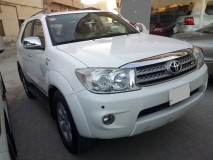 للبيع تويوتا Fortuner 2009