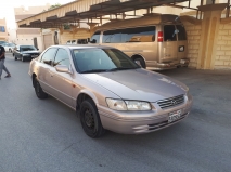 للبيع تويوتا camry 2001