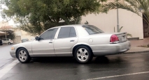 للبيع فورد Crown Victoria 2004