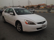 للبيع هوندا Accord 2004