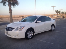 للبيع نيسان Altima 2011