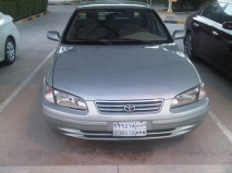 للبيع تويوتا camry 2000