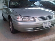 للبيع تويوتا camry 2000