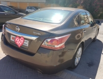 للبيع نيسان Altima 2013