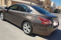 للبيع نيسان Altima 2013