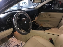 للبيع بي ام دبليو 520 2012