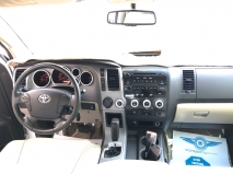 للبيع تويوتا Sequoia 2010