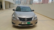 للبيع نيسان Altima 2013