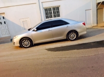 للبيع تويوتا camry 2014