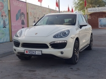 للبيع بورش Cayenne S 2012