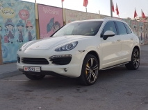 للبيع بورش Cayenne S 2012