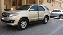 للبيع تويوتا Fortuner 2014